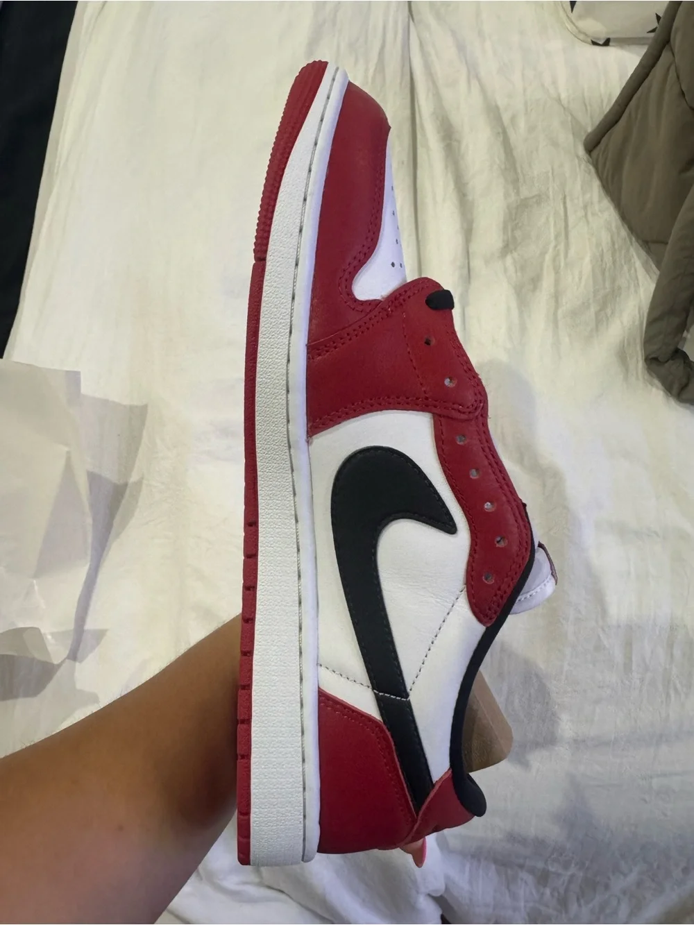 Nike Men’s Low Top Sneaker - White/Red/Black